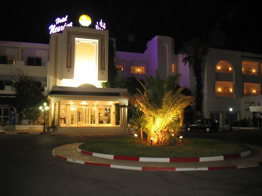 Hotel Nesrine Al-Hammamat Bagian luar foto